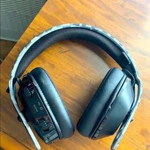 I have no use of it after my ps4 broke 😭